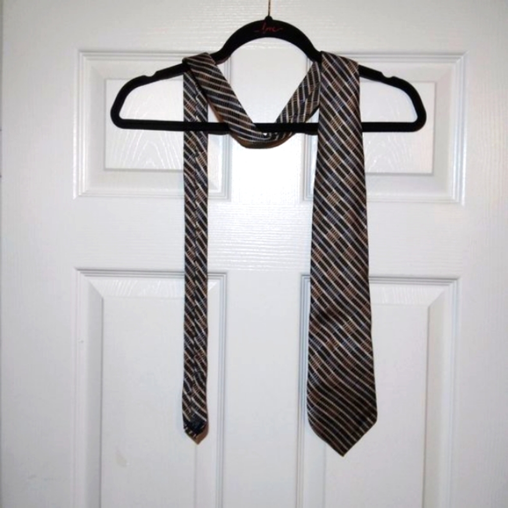 Paul Dione Men's Tie - Picture 4 of 4